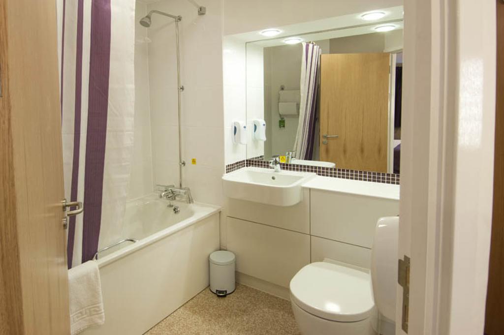 Premier Inn Tonbridge Phòng bức ảnh