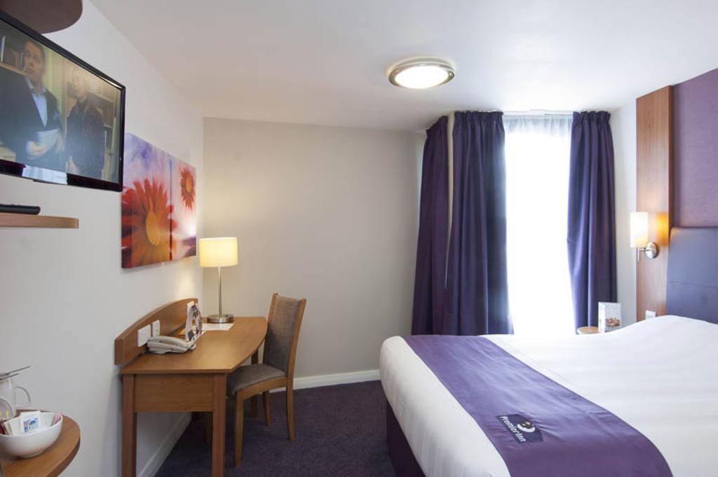 Premier Inn Tonbridge Phòng bức ảnh